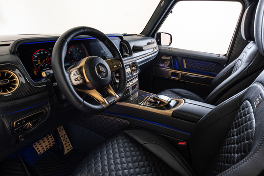 BRABUS Black & Gold Style Interieur